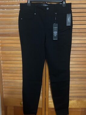 Gia Glider Skinny pants from Liverpool Los Angeles.